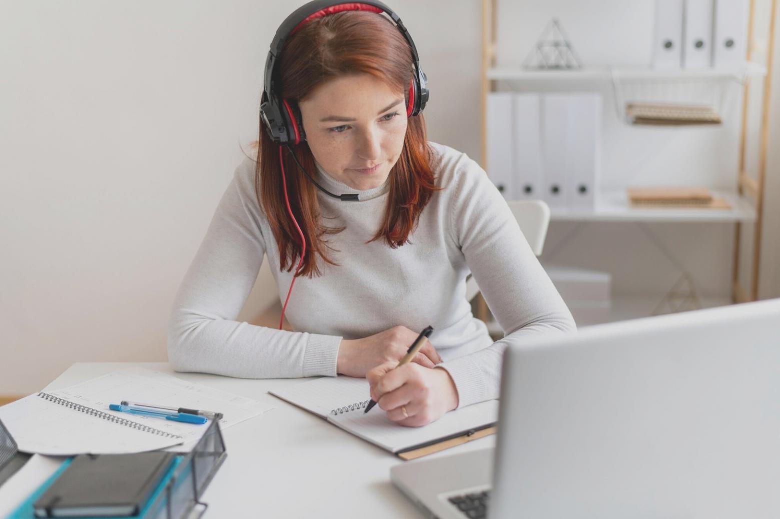 Analyse financière collaborative lors d'une session de travail